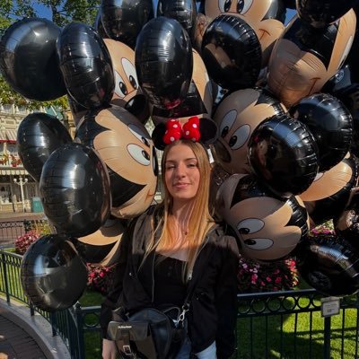 04h20am's profile picture. 🤍instagram| elilyxo