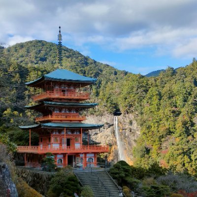 HashIn2425's profile picture. 27卒|AppLii(@applii_crea)|AtCoder 緑(最近は低浮上)|情達3|Python, TS, C#, Rubyなどを使います