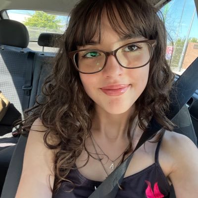 Hi welcome 💗i stream on twitch a lot of games like valorant,horror games , zombie games,minecraft .Feel free to go there and say hey ☄️