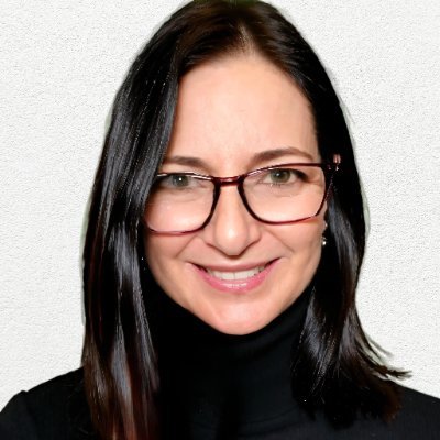 Productivity Consultant working with women entrepreneurs who want to be more efficient so they can have more free time, make more money, and have more fun.