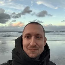 thomastannerch's profile picture. I'm a software developer, AI Engineer and business founder who loves to explore the world and learn new things. 👨‍💻