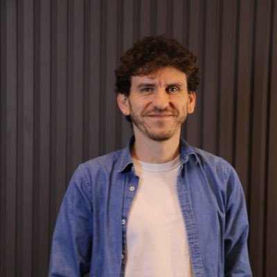 ¿Conocen la palabra Deconstrucción? Para mi es como desarmar un puzzle y analizar cada pieza para luego reconstruir uno mejor, lo estoy intentando 🙌🏻