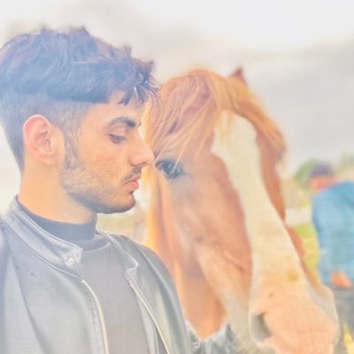 I’m from in gaze 🇵🇸🇵🇸🇵🇸🙏🫶 Before the war I was a parkour performer and medical student, I hope to be able to live & dream again