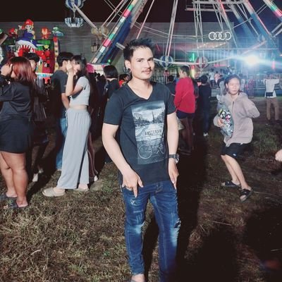 thetnaiago31139's profile picture. 