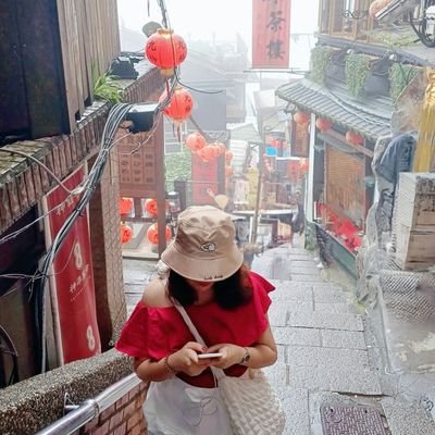 NSNH365's profile picture. 