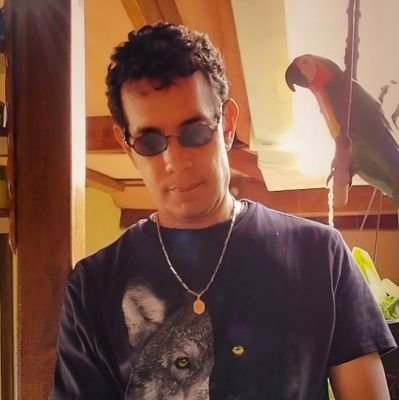 XTheoxib's profile picture. Graphic design, web design and programmer.