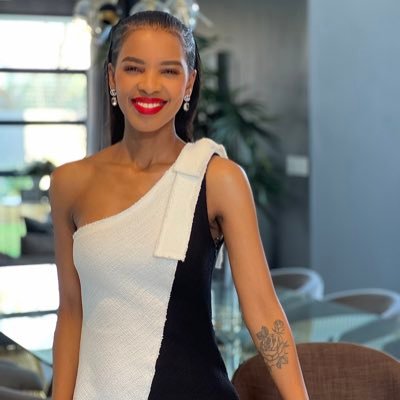 @Hlengiwe_Twala_