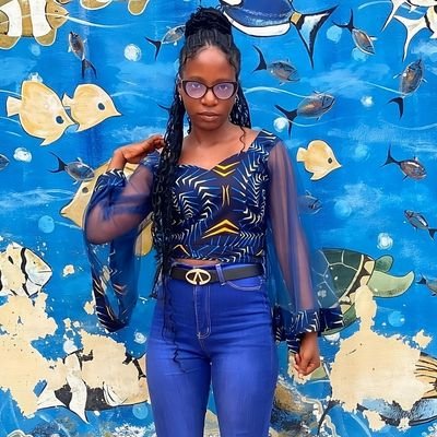 https://t.co/QUkYdsa4O5 chemistry😊//dog lover💕//I got the virus, don't come near🙄/ daughter of the Monarch👑//music addict😍/ a little crazy about my
