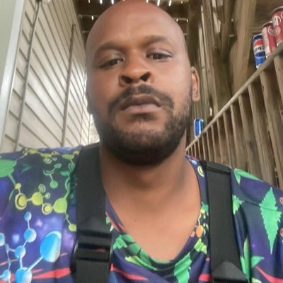 I am looking and looking for a relationship if that’s not. You do not inbox me or follow me. I’m looking for a relationship. Nothing more nothing nothing less.