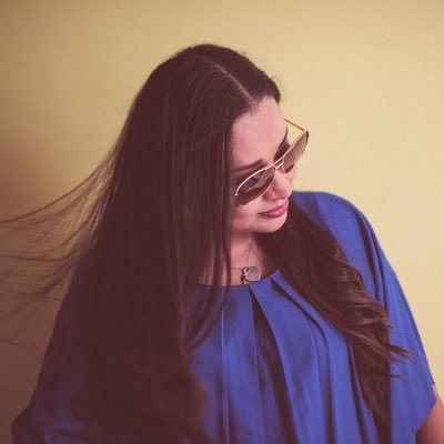 Conductora en @Reaccionnmx y @titan1063fm, comunicóloga con máster en Admón. y Políticas Públicas. Instagram: marescandon -Opiniones sólo mías 🤣- veracruzana✨