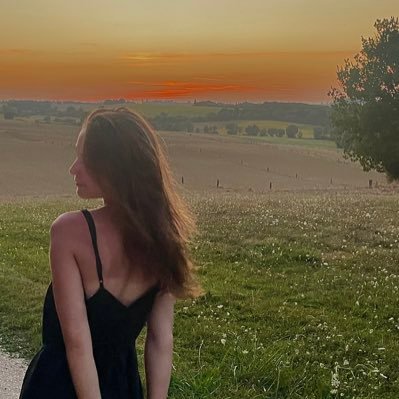 spectatrice de ce monde de déjantés