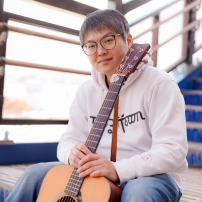 山形県在住のSSW🎸「たかさん」と呼んでください🙇🏻♂️ メガネ👓コーラ飲んで歌う人🥤メガネ兄妹👫疑惑の男女 takayon👩❤️💋👨YouTubeに弾き語り動画投稿、第2第4木曜日にツイキャス配信やってます‼️時々ウクレレ🎵ゆずっこ/みぎっこ/ドラクエ/水曜どうでしょう