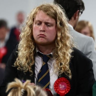 Social Policy student @UofGlasgow. Vice Chair @GULabourClub. Proud to be a socialist and humanist. The wonk shall inherit the earth.