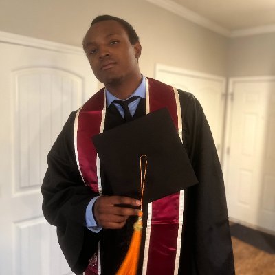 tunde_tv's profile picture. Software Engineer and Businessman 
🔸 Recent college grad