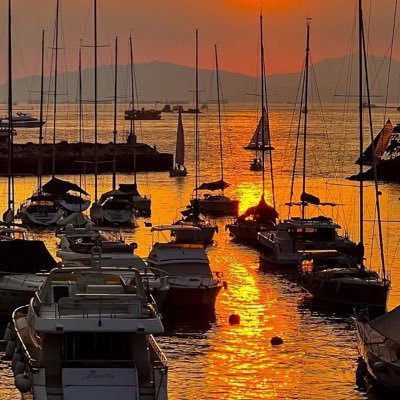 LenaLena1276918's profile picture. CEO of my own journey. Embracing the chaos and loving every moment. 🌱✨