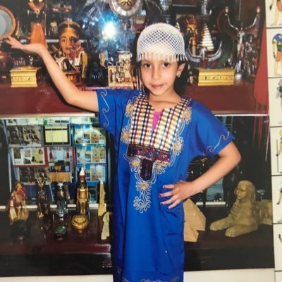 Malakemad1913's profile picture. exposing myself