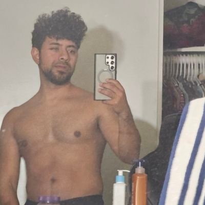 primeearthmark's profile picture. 