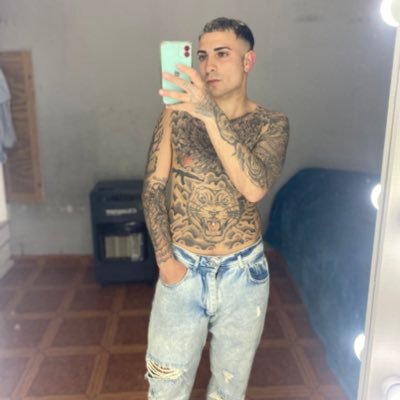 Nombre :Braian Nicolas toto
boca juniors 💙💛💙
viviendo joven , salvaje y libre 👽