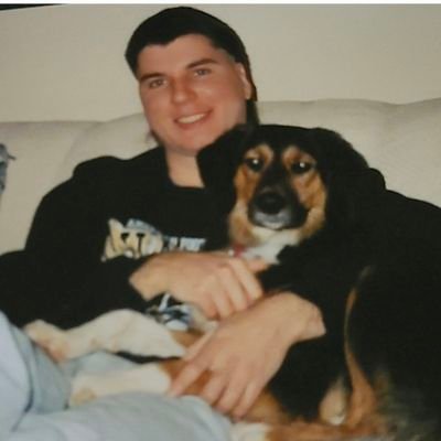 Husband. Father. Everything 80's. Movie junkie. Pizza. 🍕💚🤍❤️ Pittsburgh Steelers 🖤💛Yinzer. UNC. Go Heels.