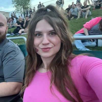 Delphi253's profile picture. possibly out ghost hunting 👻