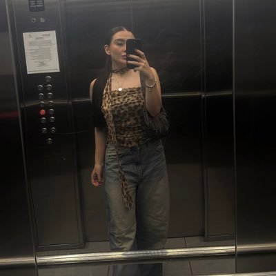 YareliSanmer's profile picture. ?????