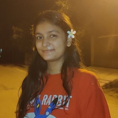 ChaudharAlisha's profile picture. Take it slow. Sab moh maya hai :))