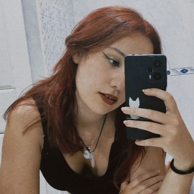 martaele__'s profile picture. soy el patetismo ilustrado✨ | CA♡