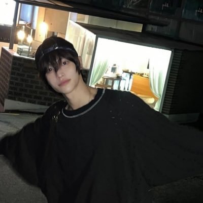 no_tengo_2dea's profile picture. 원빈처돌이