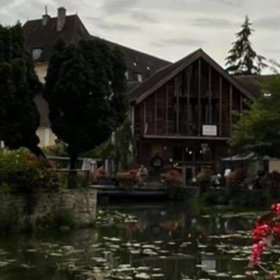 ahmvt1_'s profile picture. 