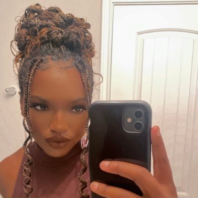 MBA_YoungGirl's profile picture. 1908 | MBA | Salesforce Admin/ Analyst