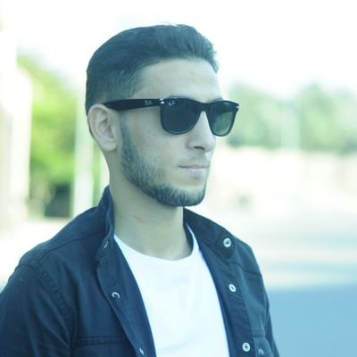 أهلاً بك
مصمم جرافيك أبحث بشكل دائم للحصول على مشاريع تعكس شغفي و قدرتي في التصميم،وأسعى لإخراج تصاميم إبداعية متناغمة مع التوجهات العالمية
Palestine 🇵🇸|Gaz