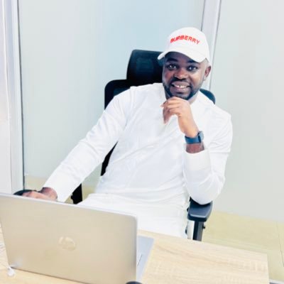 ZizuAzeez's profile picture. Just calm n gentle