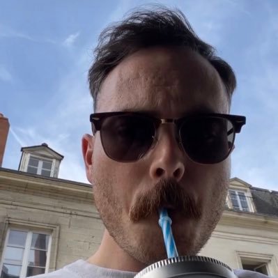 Pigiste bigleux et moustachu pour @Clubic et @Frandroid. Passé chez @Siecledigital, @cnetfrance & @pressecitron. Tech, Histoire et Black Sabbath 🤘🏻