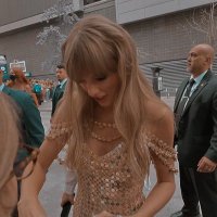em❤️🔥 (@lucychvns) 's Twitter Profile