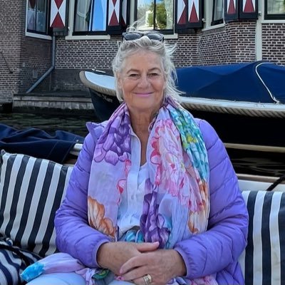 AnnetLips's profile picture. Moeder van zoon en dochter. Werk bij de Veiligheidsregio Kennemerland. Hou van sport, gezelligheid en Boris zwarte labrador
