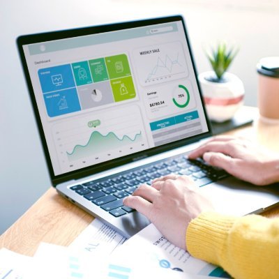 Marketing specialist passionate about sustainable living and eco-friendly products.