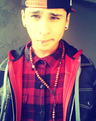 JusYoursOnly's profile picture. 18. Hungry & .. Hungry. Tweet me ? :D