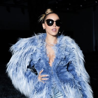 ddddduen's profile picture. go for @tinashe nashe — ⁷@bts_twt my best thv agustd jhope — ⁵@txt_members yj bg