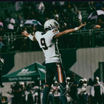 6ft2, 175 Fs/nickle/3.75 gpa email:kamrenmakhi@gmail.com cell:8329103923
