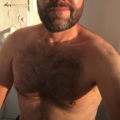 SEXY DADDY coquin et assez ouvert 🍆👣🥵💦🔥👟🍑 ADULT ONLY//🔞. VERSA DOMI /SOUMI // DM OPEN FOR SHARED AND HOT COLLAB 🎥PAS SERIEUX S’ABSTENIR MERCI