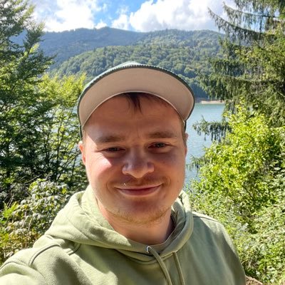husievoleh's profile picture. 🎯 Building startups and side projects 🍥 (https://t.co/nYllv1qSV9) The tool for cross-platform publishing.