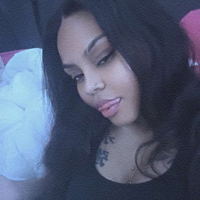 Poucha410's profile picture. 