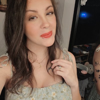 👅 Little Hotwife Playtoy 🖤 If its hot, nasty, fun, sexy, & naughty then I'm all about it 😈 Gangbang Queen that luvs FAN-FUCKS 🍆 Free Trial ⏩
@TheKaraCapri
