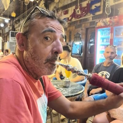 Ciutadà del món del sector de la comunicació i el periodisme o lo que queda d'ell. La gent no canvia. El problema és que no la coneixes bé. @gentdelbarris