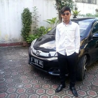 yulianta45318's profile picture. 