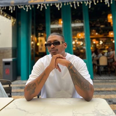 kamo_phasha's profile picture. you already know