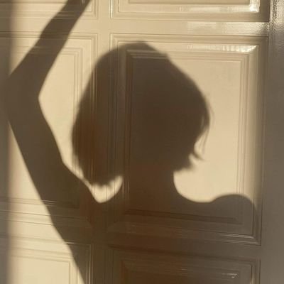 DieilleCharrie's profile picture. Rire est une chose sérieuse avec laquelle il ne faut pas plaisanter !