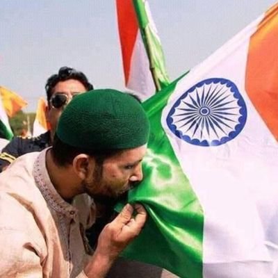 भारत का सच्चा मुसलमान देश से प्यार आधा ईमान हैँ अल्लाह हु अकबर
