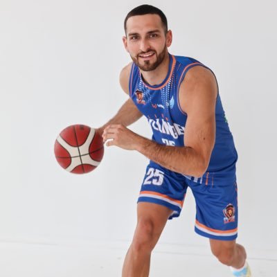 🏀 ᴘʀᴏ ʙᴀsᴋᴇᴛʙᴀʟʟ ᴘʟᴀʏᴇʀ 📍 ᴘɢ ғʀᴏᴍ ᴛᴀʀʀᴀɢᴏɴᴀ 🎓 ɴɴᴜ ᴀʟᴜᴍ, ᴄʟᴀss 07