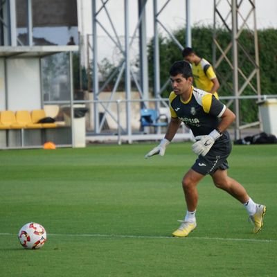 Entrenador de Porteros en @villarrealcf @canteragrogueta
| UEFA B & UEFA B GK⚽🧤 |
Grado en RRHH & Master PRL @UJIuniversitat 📚